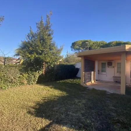 Lovely With Garden For Six Apartment Bibione
