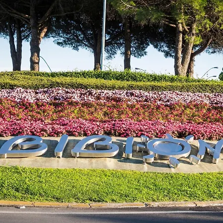 Lovely With Garden For Six Bibione